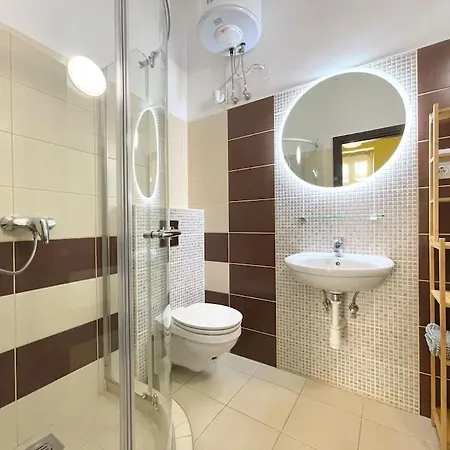 City Heart Cozy With 2ppl/wifi דירה