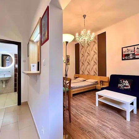 City Heart Cozy With 2ppl/wifi 부다페스트